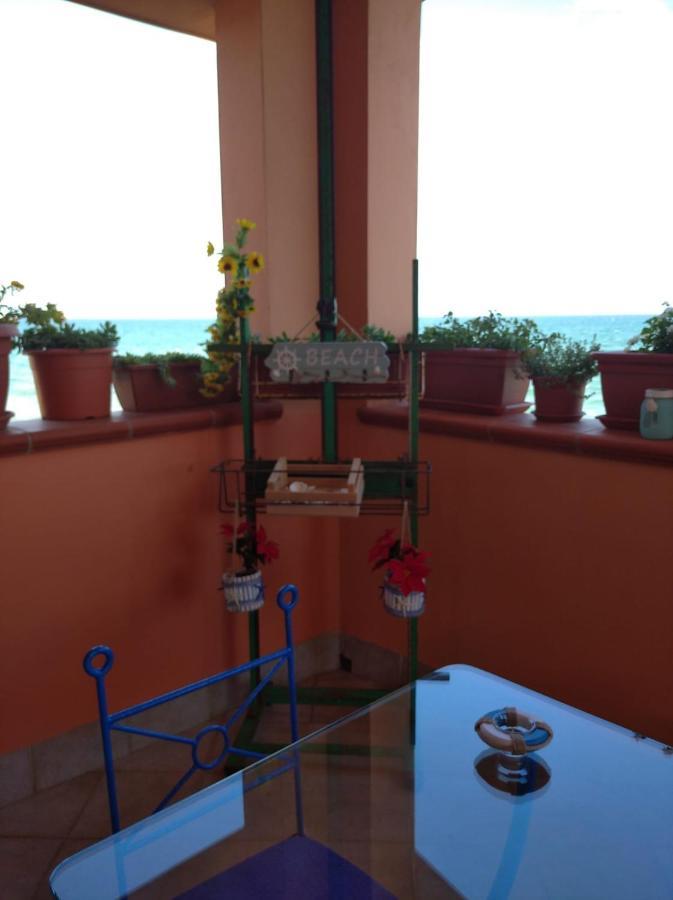Casa Bon' Aria Fronte Mare Sud Sardegna Villa La Maddalena  Bagian luar foto