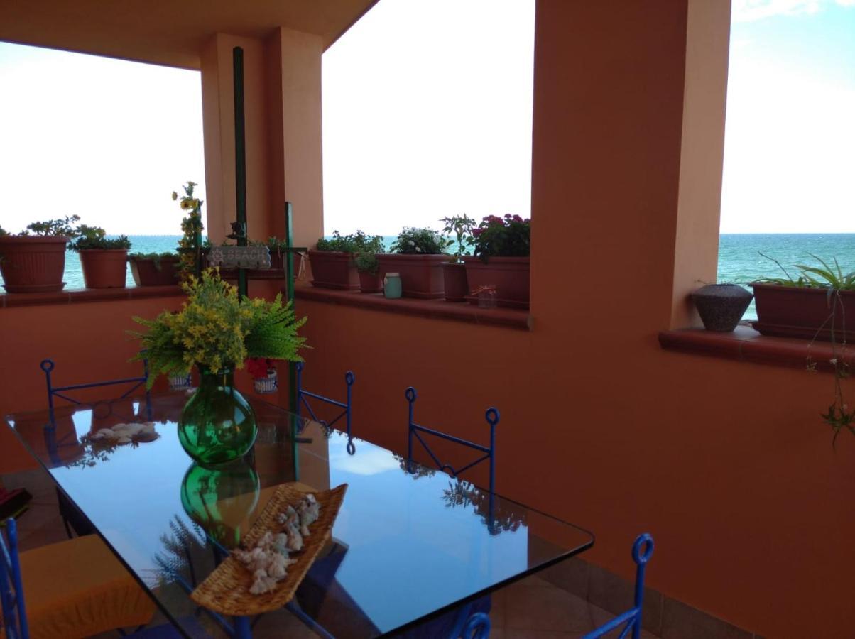 Casa Bon' Aria Fronte Mare Sud Sardegna Villa La Maddalena  Bagian luar foto